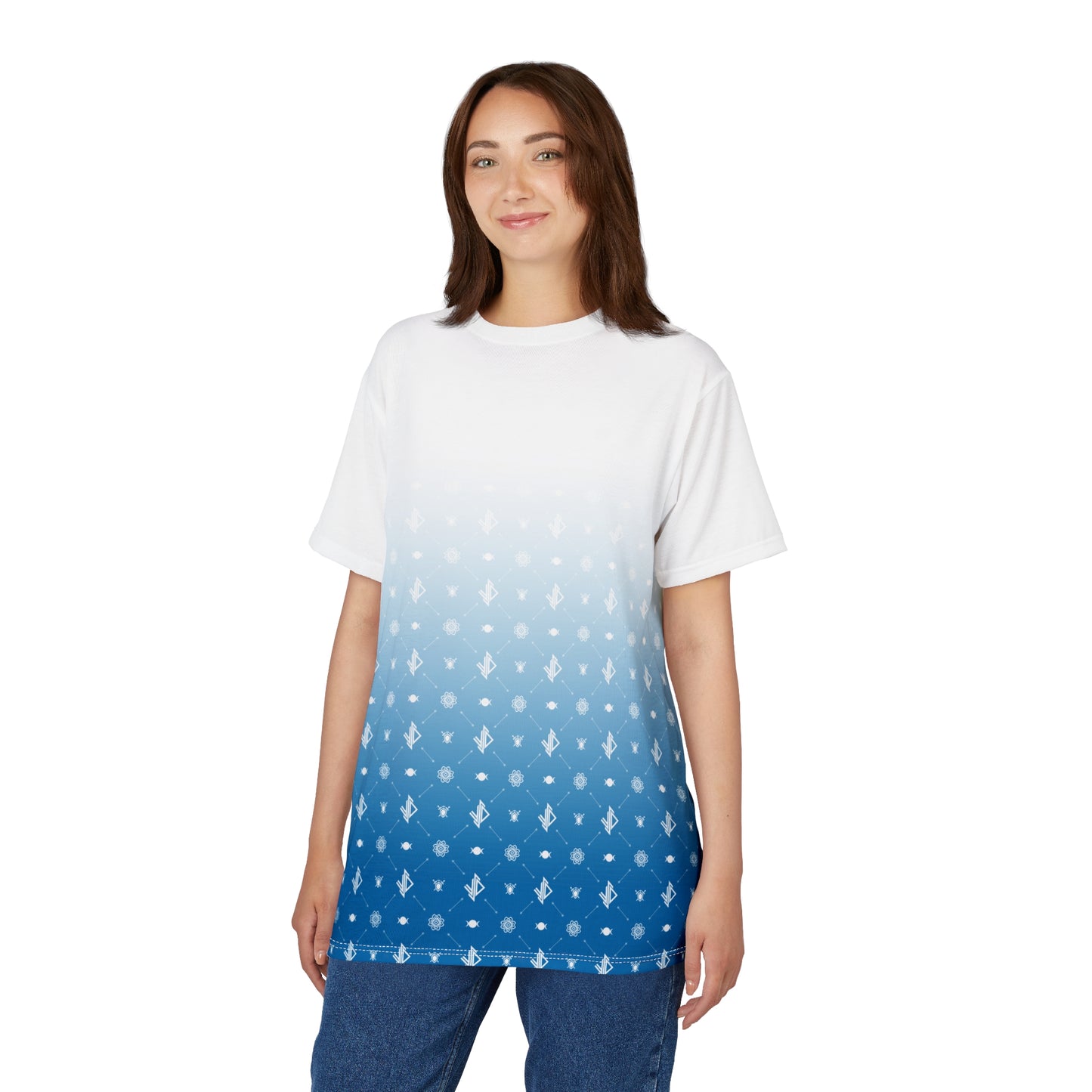 Ocean Vibes Unisex Gradient Tee - Cool Comfort for Summer Adventures
