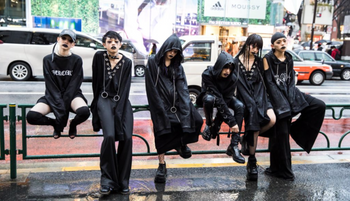Modern vs. Traditional Goth: The Evolution – VSD